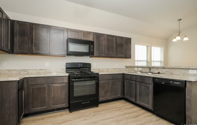 5207 Jade Crossing — photo 3