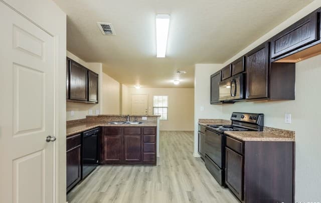 1330 Durango Run — photo 3