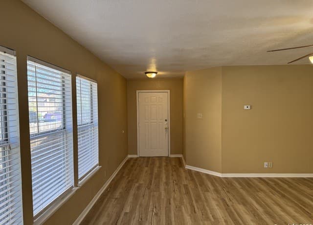 7315 Northallerton — photo 4