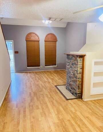 821 Meadow Stone — photo 3