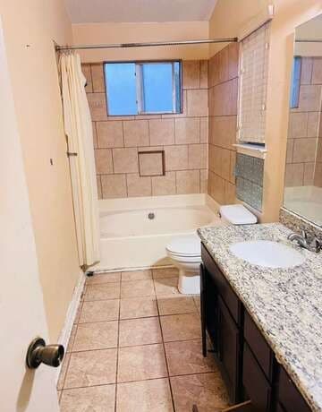 821 Meadow Stone — photo 5