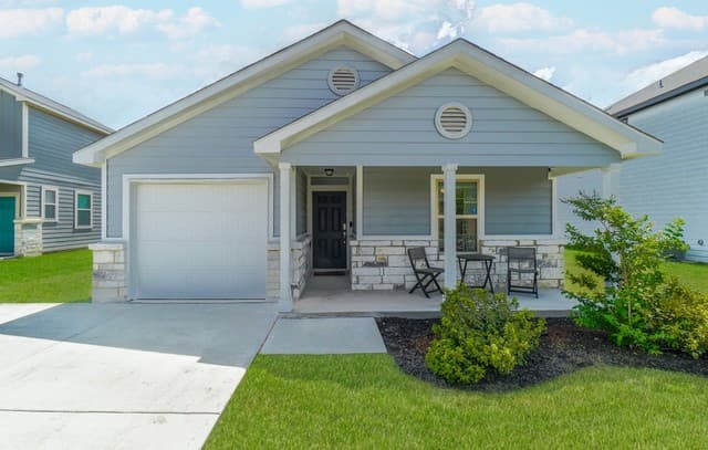 822 Hickory Trl — photo 1