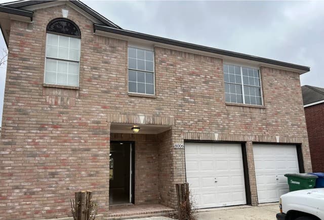 8006 Avellano — photo 1