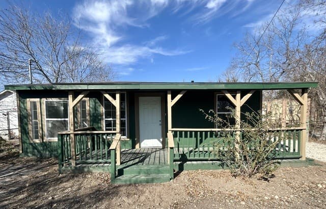 715 W Gerald — photo 1