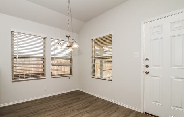3-bedroom rental at 10428 Green Branch in San Antonio, TX — photo 3