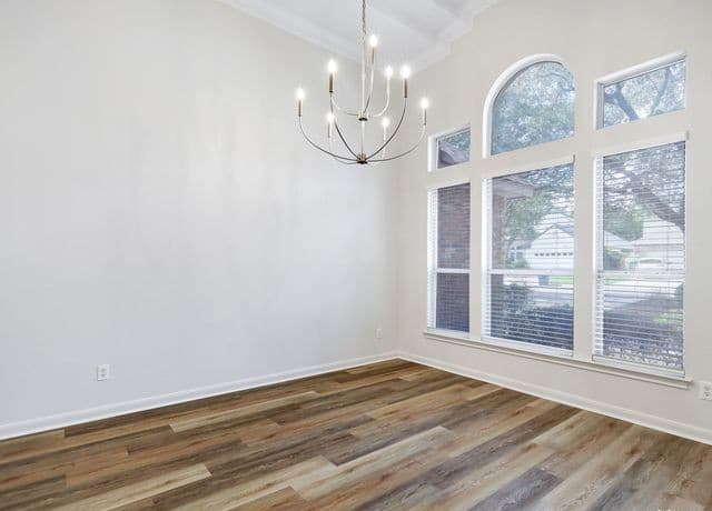 26 Silverhorn Drive — photo 5