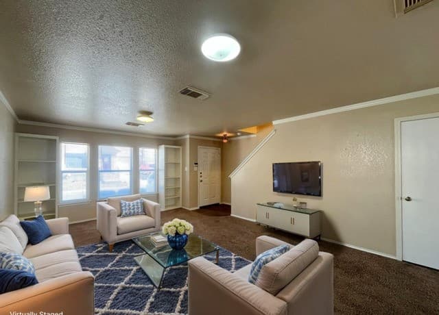 35 Braches Park — photo 2