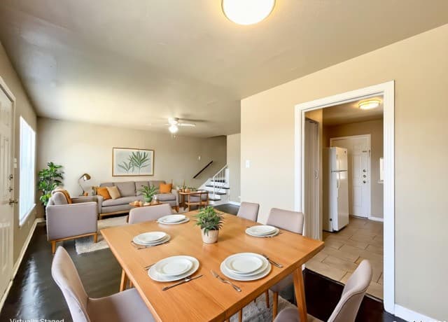 245 Deerwood Dr — photo 4