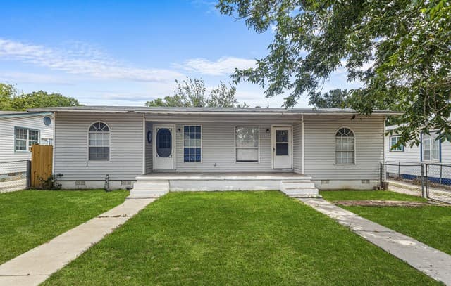 1119 Fenfield — photo 1