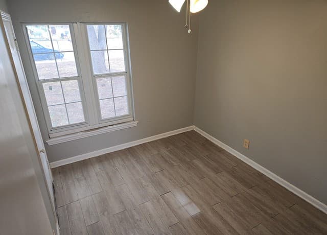 341 Longview — photo 4