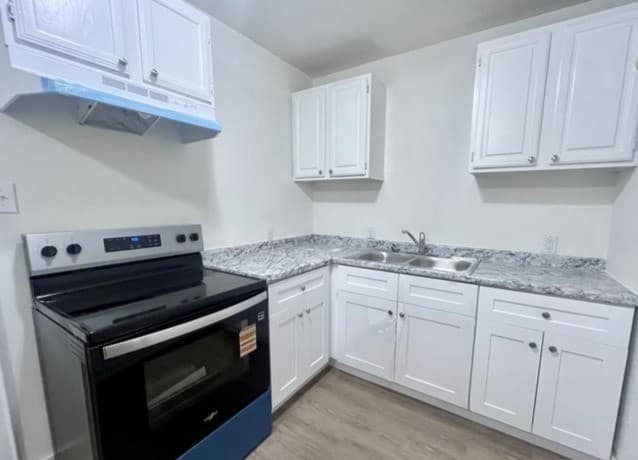 2-bedroom rental at 1828 Texas in San Antonio, TX — photo 4