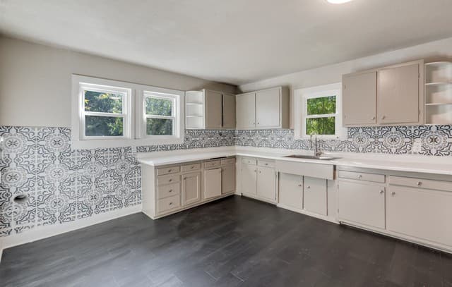 222 Belmont — photo 5