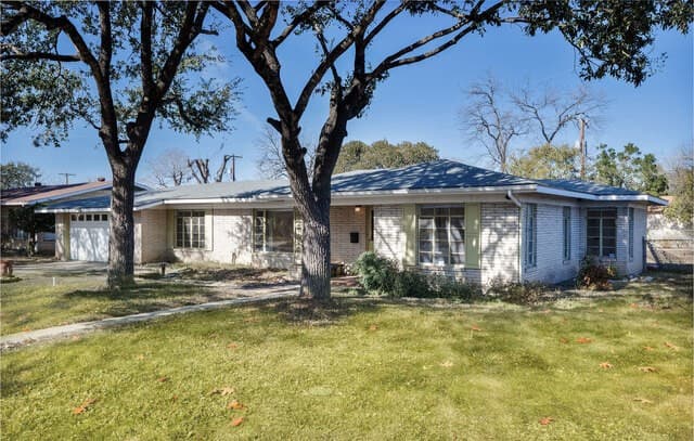 119 Beverly — photo 3