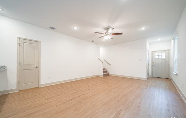 10215 Tulipwood Run Unit 102 — photo 2