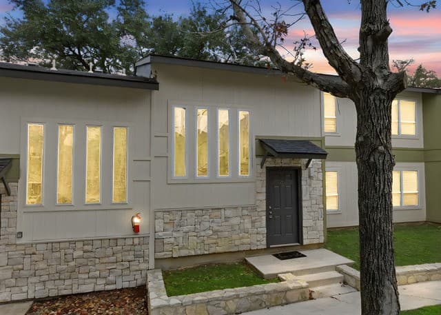 100 Lorenz Rd Unit 802