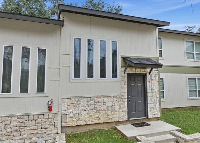 100 Lorenz Rd Unit 802 — photo 3