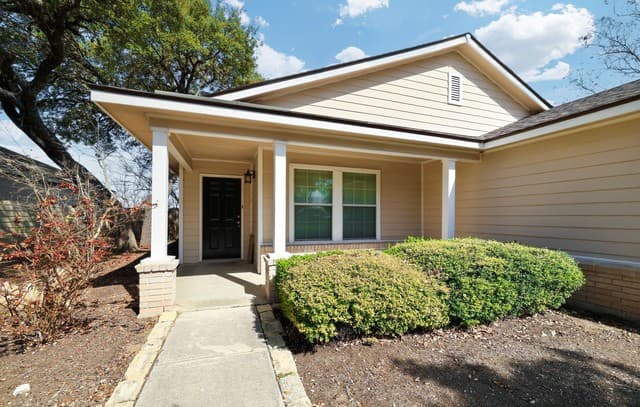 12622 Carriage Blvd — photo 2