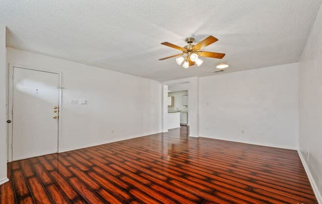 6802 Canary Meadow Dr — photo 5