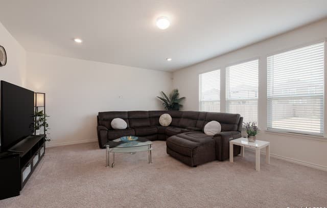 3537 Under Par — photo 2