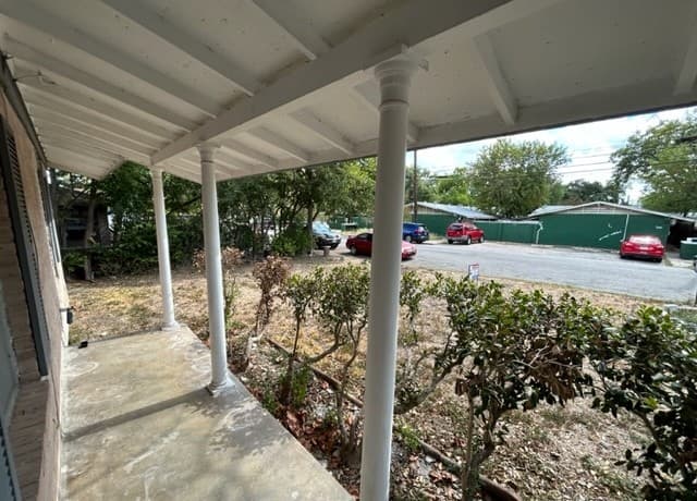 167 Ave Del Rey — photo 2