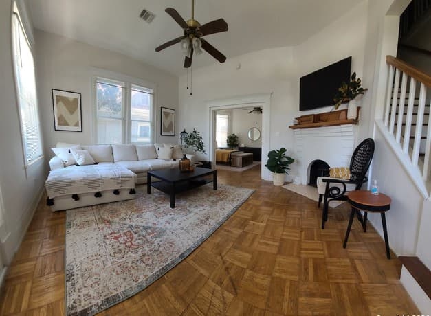 423 W Magnolia Unit 1 — photo 5