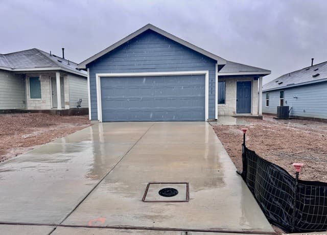 5151 Yancy Creek — photo 1