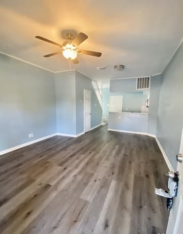 1955 Budding Blvd — photo 3