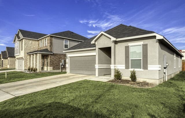 702 Eucharis — photo 2