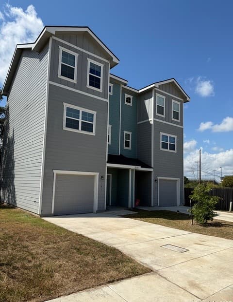 8318 Runner Cove Unit 101