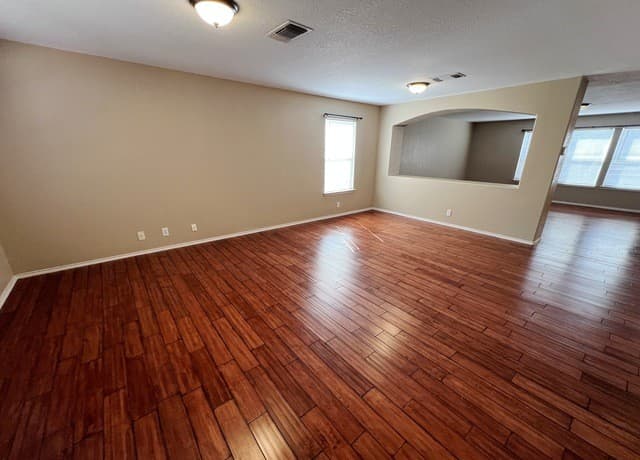 2219 Red Rock Crossing — photo 4