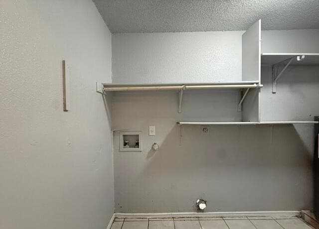 2-bedroom rental at 1311 Hortencia Ave. Unit B in San Antonio, TX — photo 5