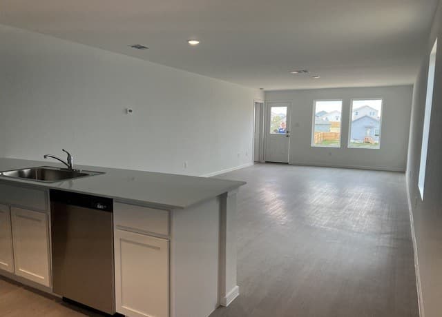 523 Layne Overlook — photo 3