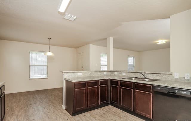 8318 Tesoro Hills — photo 4