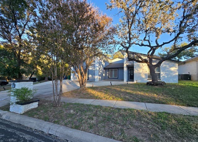 8410 Shallow Creek — photo 3