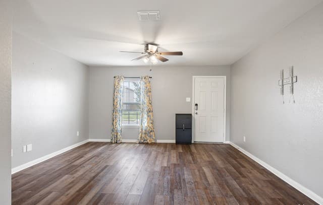 7707 Briarwood Unit 101 — photo 2