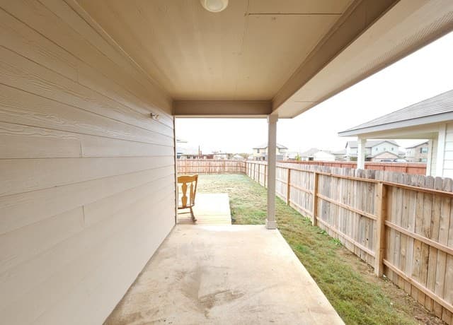 13229 Needle Grass — photo 2