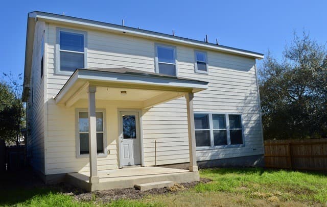 7123 Hallie — photo 3