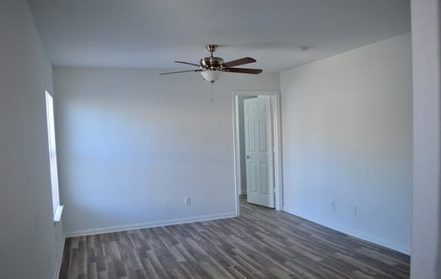 7123 Hallie — photo 4