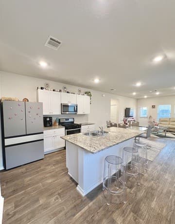 4515 Felsite — photo 1