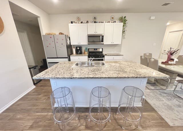 4515 Felsite — photo 2