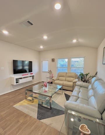 4515 Felsite — photo 4