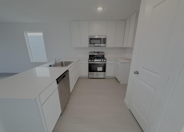 7637 Barcelo Way — photo 5