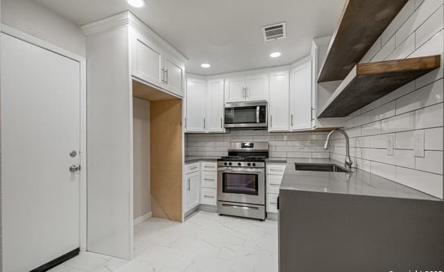 9223 Ridgeland — photo 5