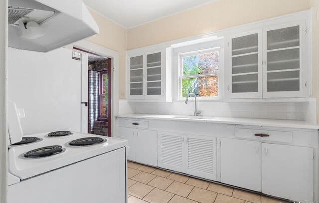 1618 W Kings Hwy Unit 1618 — photo 3