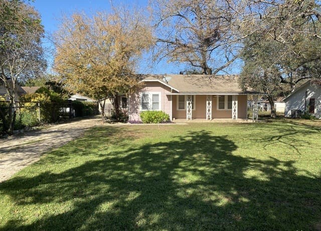 2-bedroom rental at 933 Beck St in Schertz TX