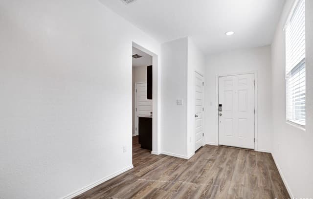 5863 Hematite Rim — photo 2