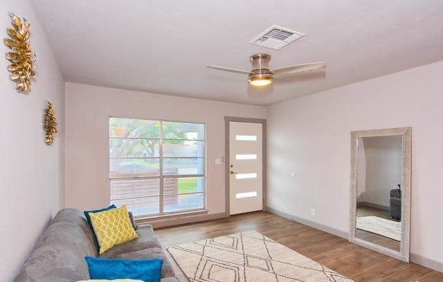 7274 Montgomery Dr — photo 5