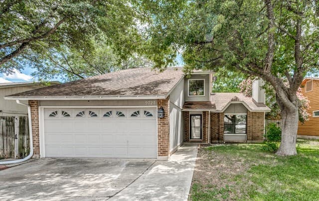 9727 Fortune Ridge — photo 1