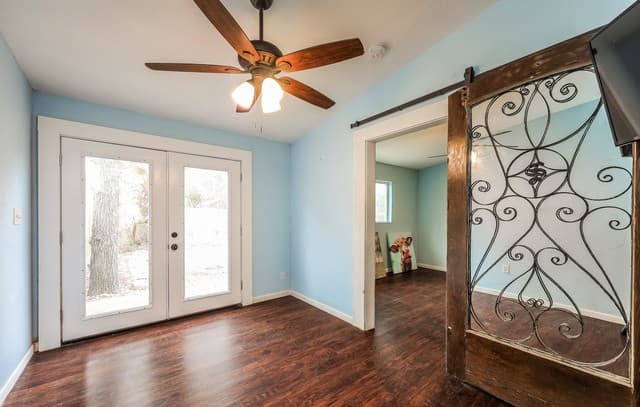 823 Euclid Unit 2 — photo 3