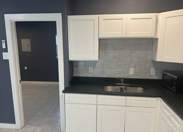 1750 W Craig Pl — photo 4